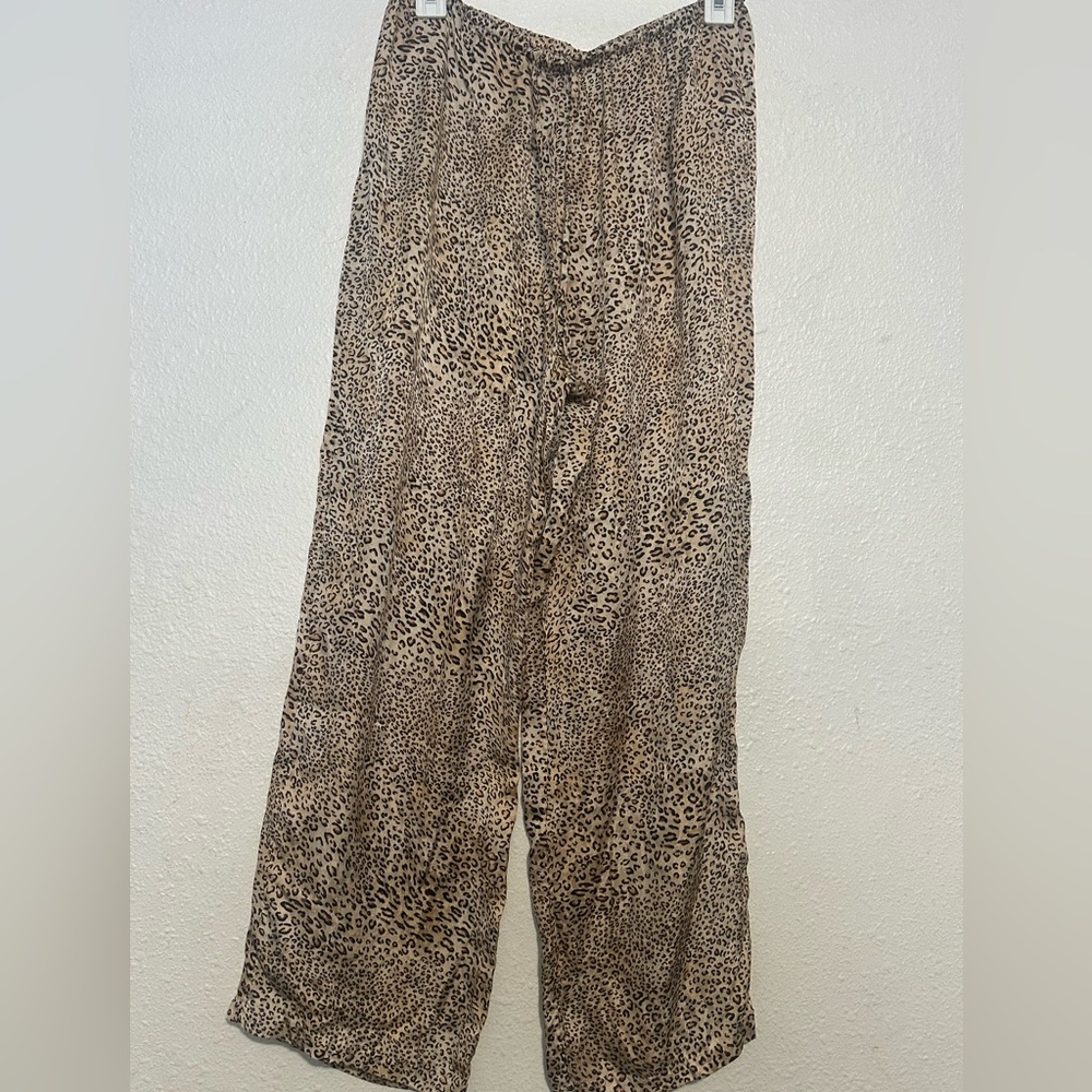 August silk 100% silk Leopard Print Pajama Set - Picture 4 of 13